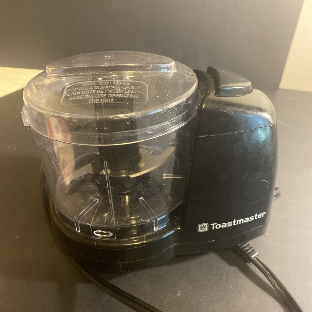 Toastmaster 1.5 Cup Mini Electric Food Chopper Works Great